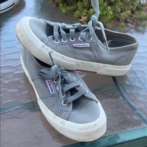 grey supergas